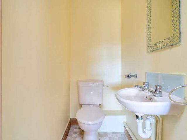House for sale in Cashes Green, Stroud
