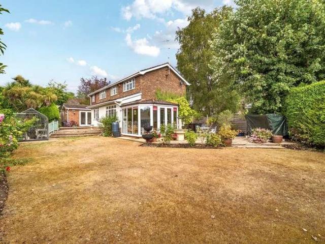 House for sale in Cranleigh, Waverley