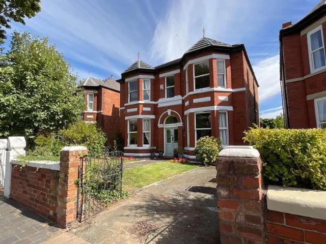 House for sale in Meols Cop, Southport