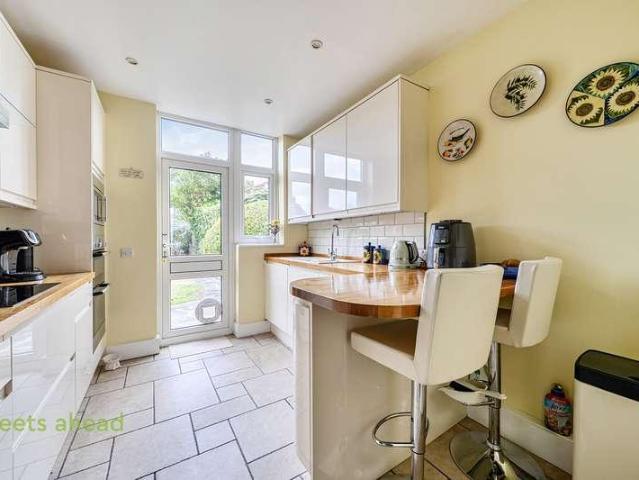 House for sale in London Borough of Croydon, Addiscombe