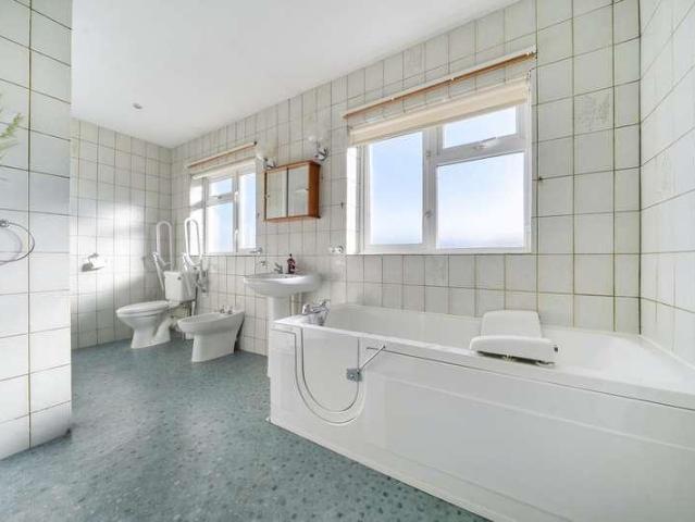 House for sale in Dromore, Oxfordshire