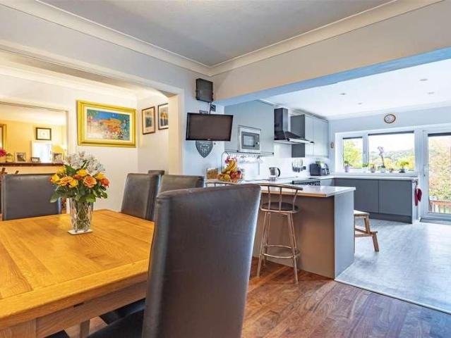 House for sale in Debden Green, Epping