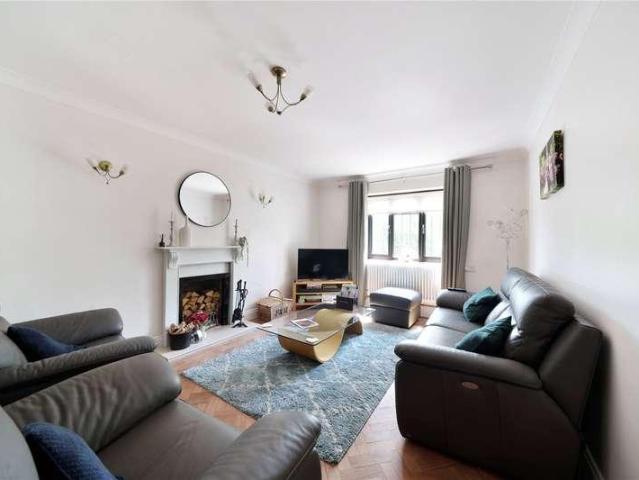 House for sale in Northwood, Greater London