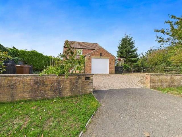 House for sale in Barugh (Great and Little), North Yorkshire