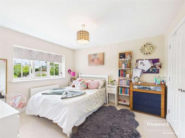 House for sale in Holybrook, West Berkshire