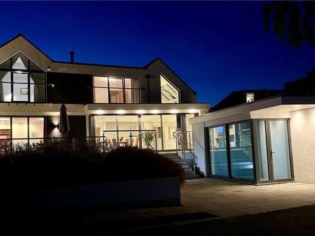 House for sale in Highcliffe