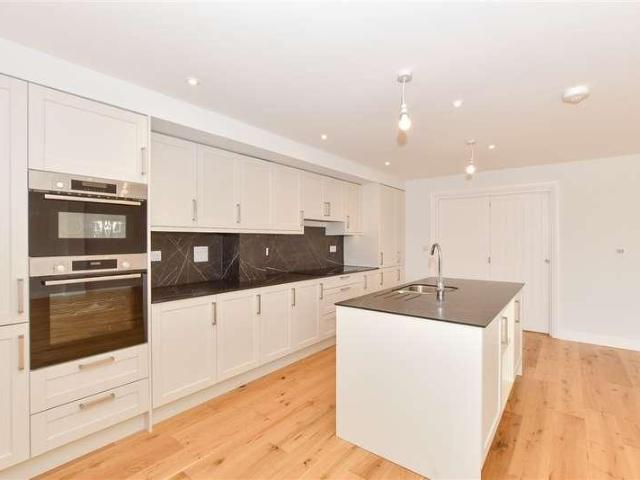 House for sale in Midway, Kent