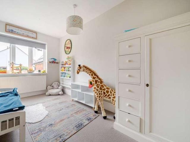 House for sale in Fole, Surrey