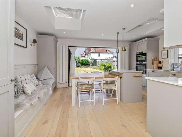 House for sale in St Albans, Five Acres