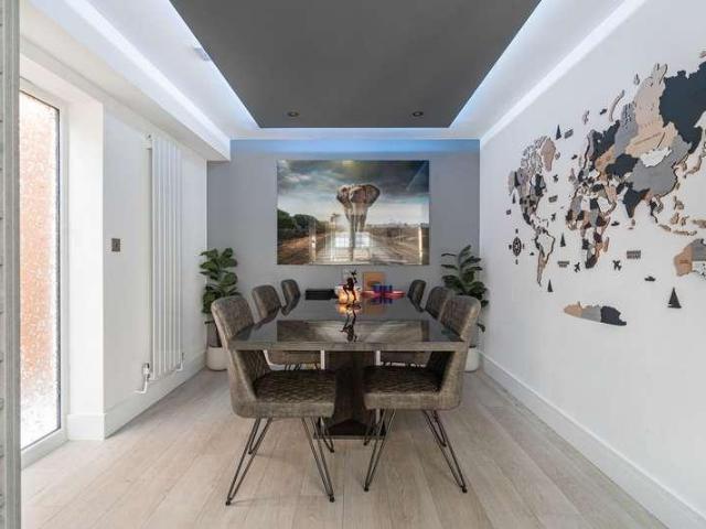 House for sale in Elvetham Heath, Hart