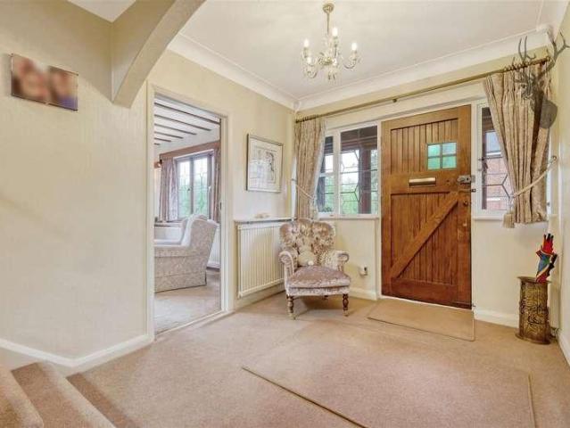 House for sale in Chigwell, Epping