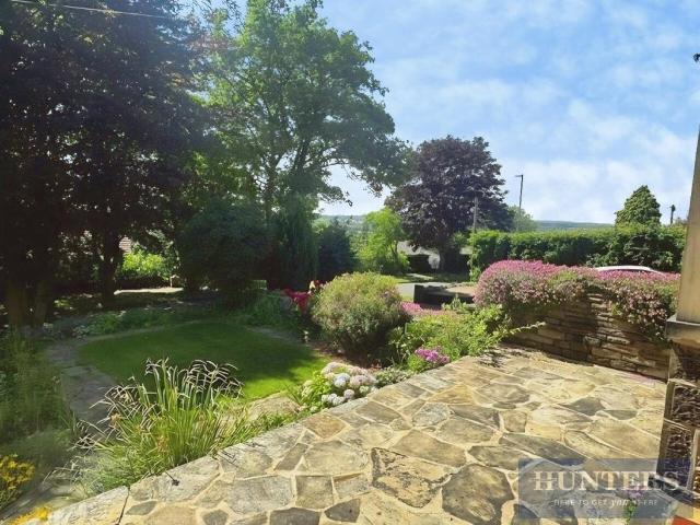 House for sale in Rawdon, West Yorkshire