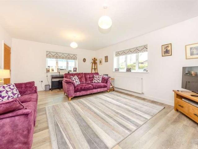 House for sale in Llanfair Pwllgwyngyll, Wales