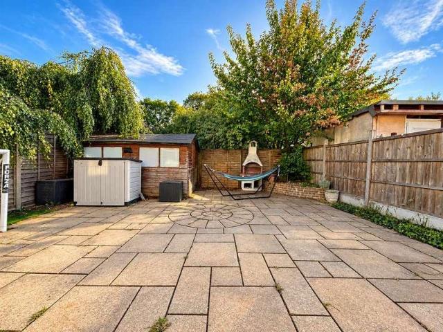 House for sale in Piccotts End, Dacorum