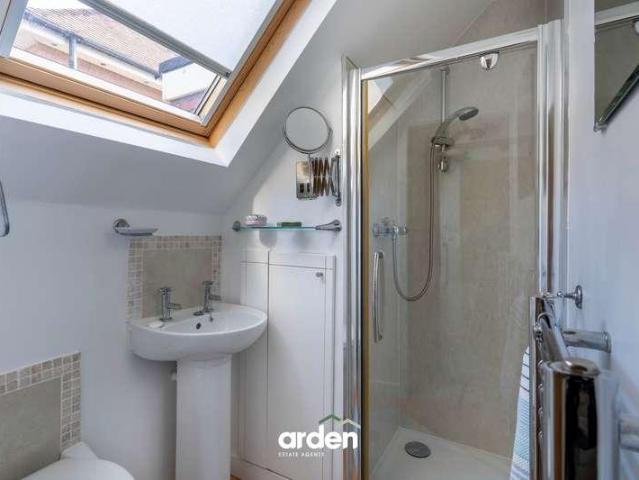 House for sale in Bromsgrove, Worcestershire