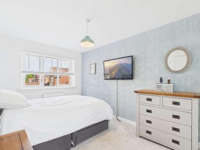 House for sale in Inchinnan, Scotland