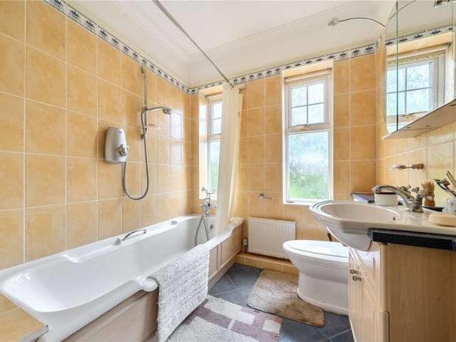 House for sale in Sandpits