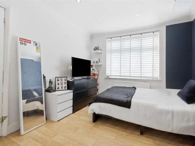 House for sale in Greater London