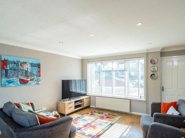 House for sale in Barton In Fabis, East Midlands