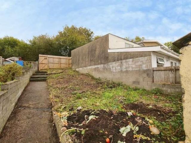 House for sale in Pyle, Kenfig Hill