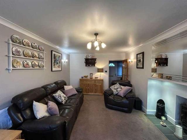 House for sale in Feltham, Feltham