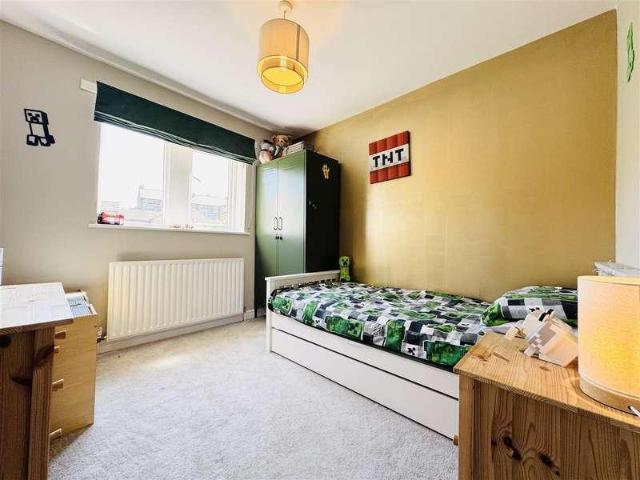 House for sale in Shepley, West Yorkshire