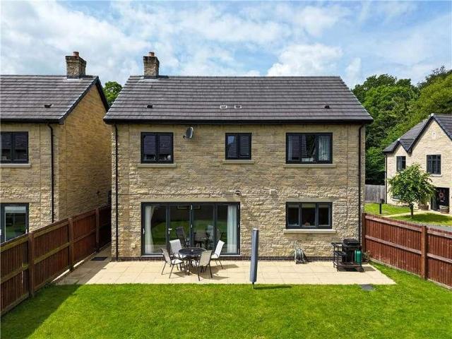 House for sale in Cross Hills, North Yorkshire