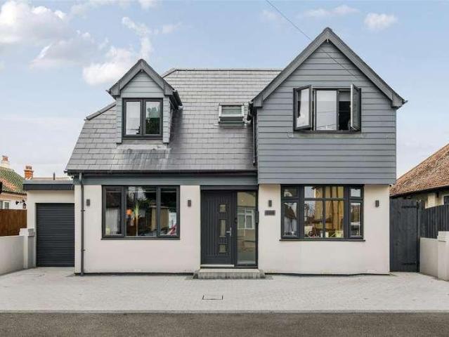House for sale in Greenhill, The Bridge