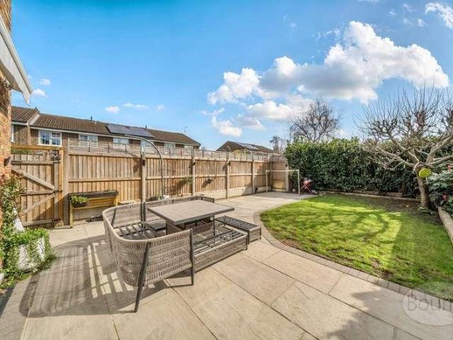 House for sale in Blackhills, Surrey