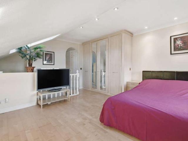 House for sale in Beckton, Greater London