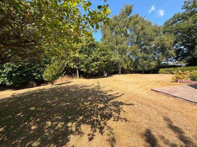 House for sale in Green Close, Warwickshire