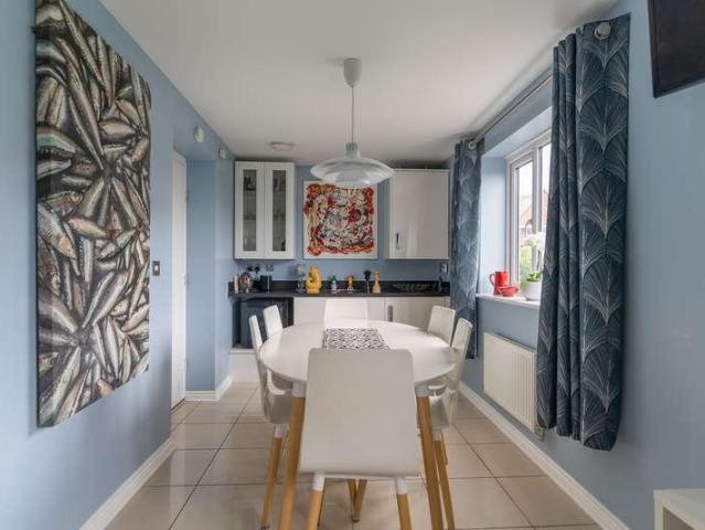 House for sale in Allt-yr-yn, Wales
