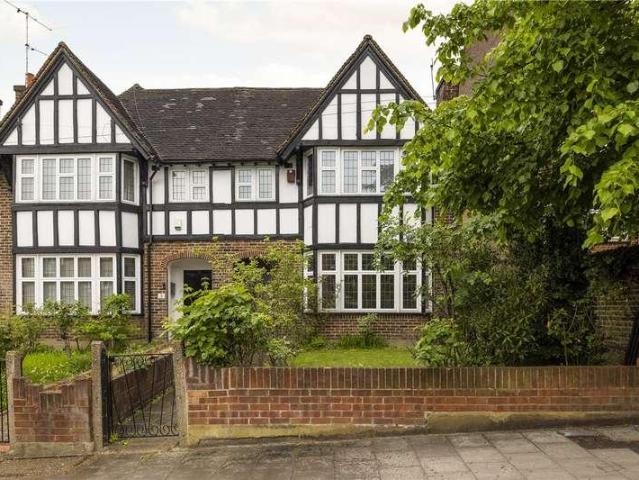 House for sale in Streatham, Greater London