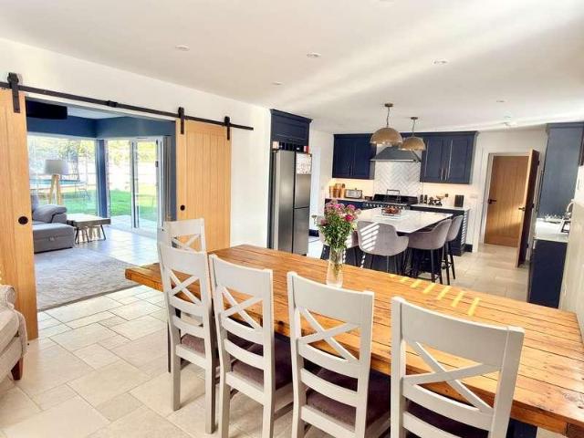 House for sale in Wheatpieces, Pamington