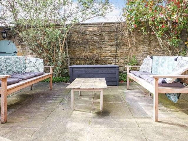 House for sale in Fossebridge, Gloucestershire
