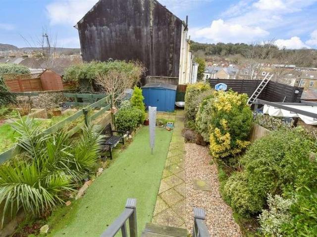 House for sale in Clarendon, Ash