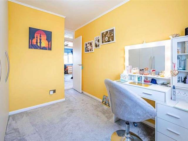 House for sale in Pouchen End, Hertfordshire