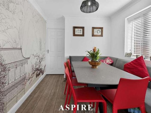 House for sale in South Benfleet, Essex