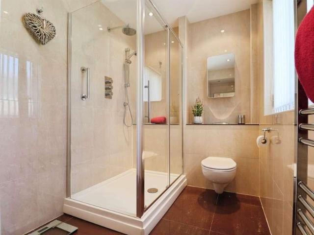 House for sale in Llantwit Fardre, Efail Isaf