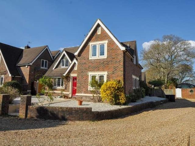 House for sale in Oakley, Merley