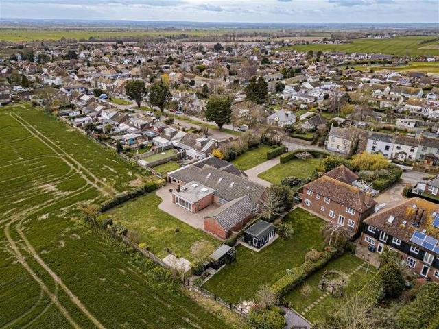 House for sale in Minster, Acol