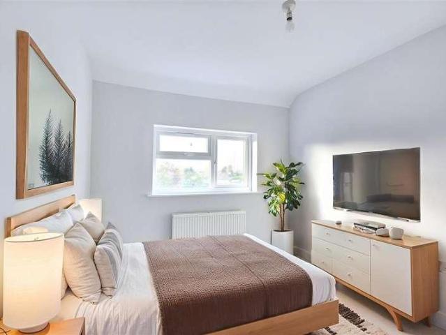 House for sale in Attenborough, East Midlands