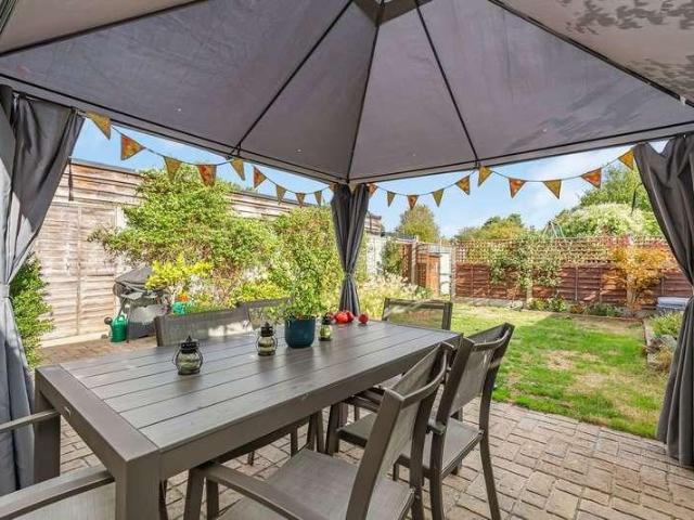 House for sale in Lower Halliford, Surrey