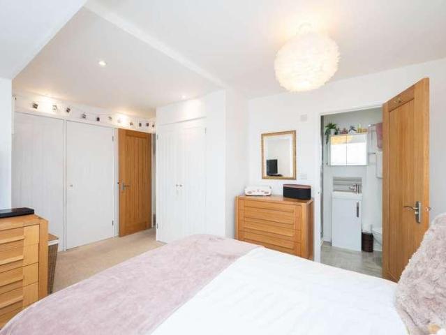 House for sale in Horsham, West Sussex