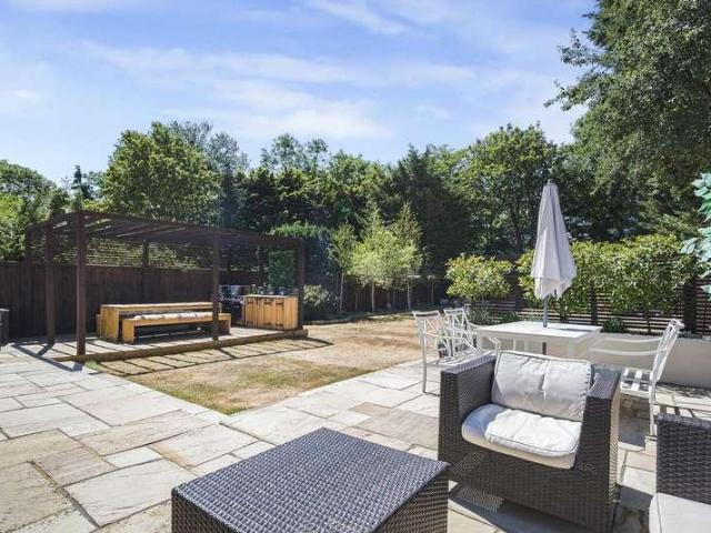 House for sale in London Borough of Bromley, Greater London
