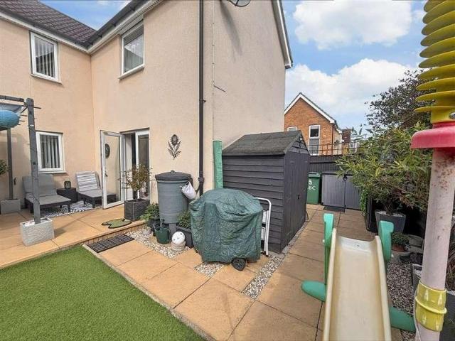House for sale in Grove Park, Oad Street