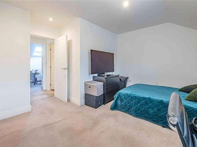 House for sale in Maylands, Pouchen End