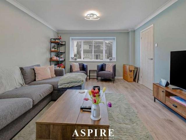 House for sale in Shoeburyness, Southend-on-Sea