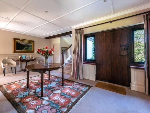 House for sale in Pachesham Park, Surrey