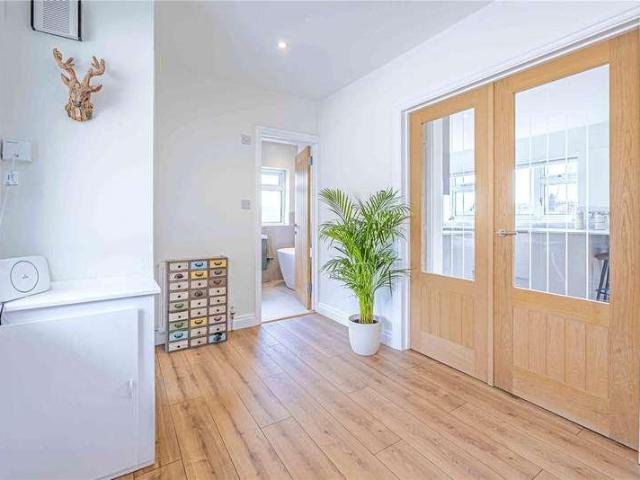 House for sale in Church End, Totternhoe